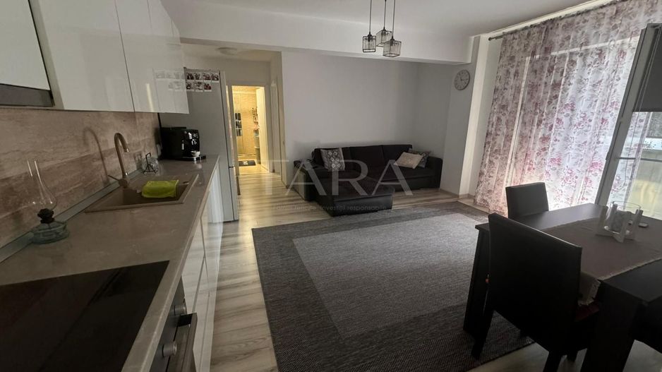 Vânzare apartament 3 camere, 54 mp utili, zona Florilor, Cetății. - Poză 2