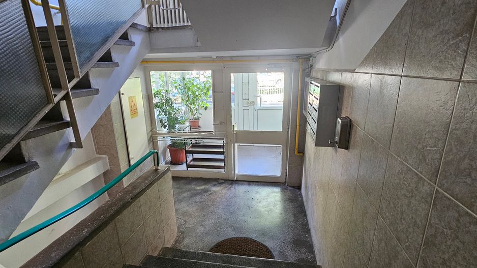 Apartament de 4 camere decomandate - Aleea Costinesti - Poză 32