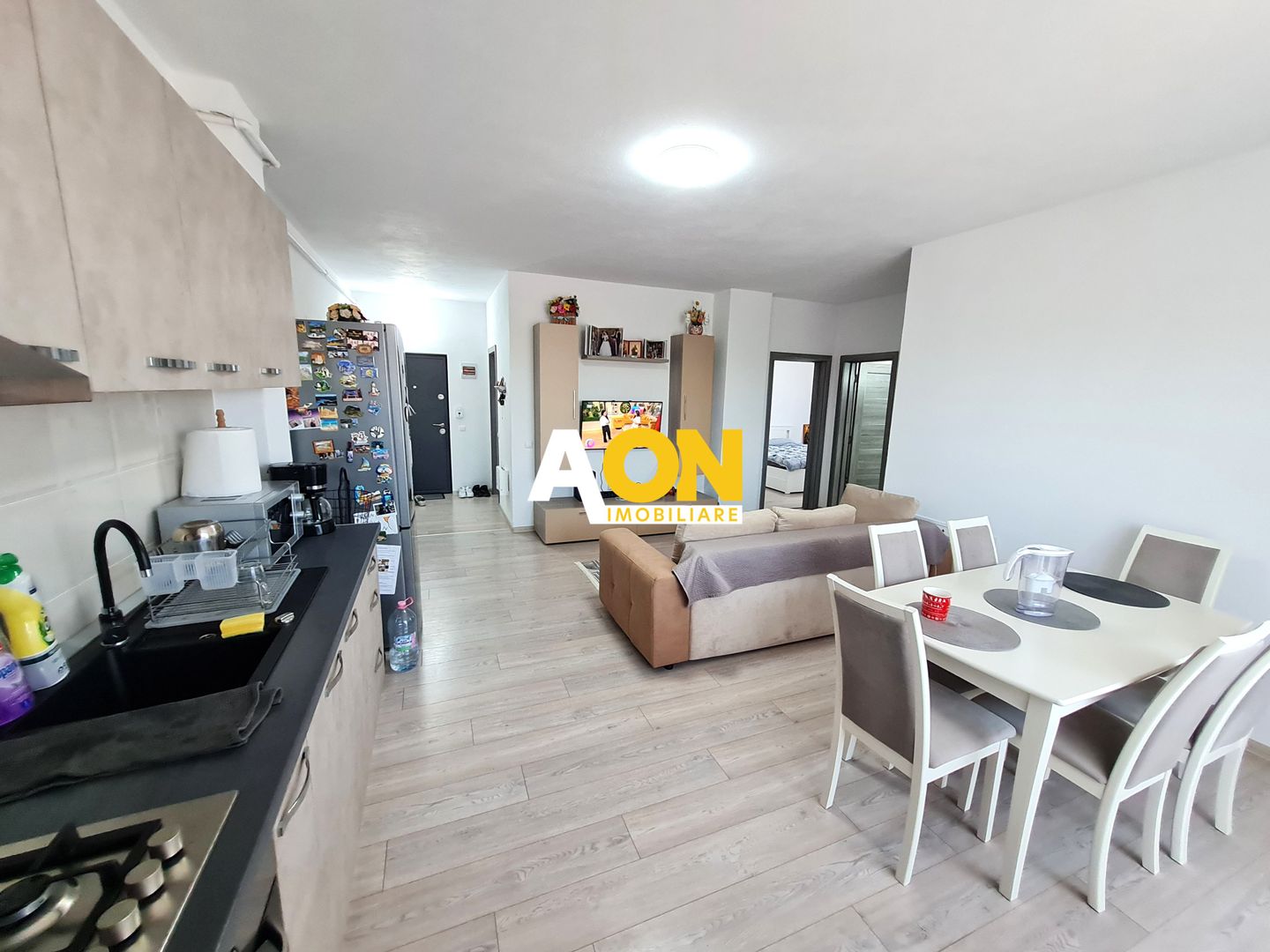 Apartament 3 Camere, 72 mp, Decomandat, Etaj 3, Zona Ampoi 3 - Poză 4