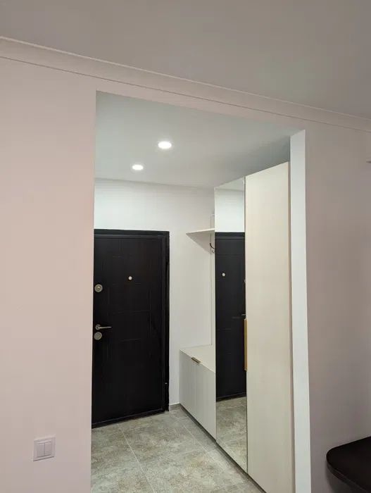 Garsoniera de inchiriat Militari Residence - Poză 2