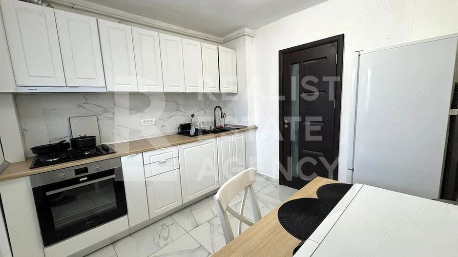 Vânzare, apartament cu 3 camere în zona Militari - Poză 2