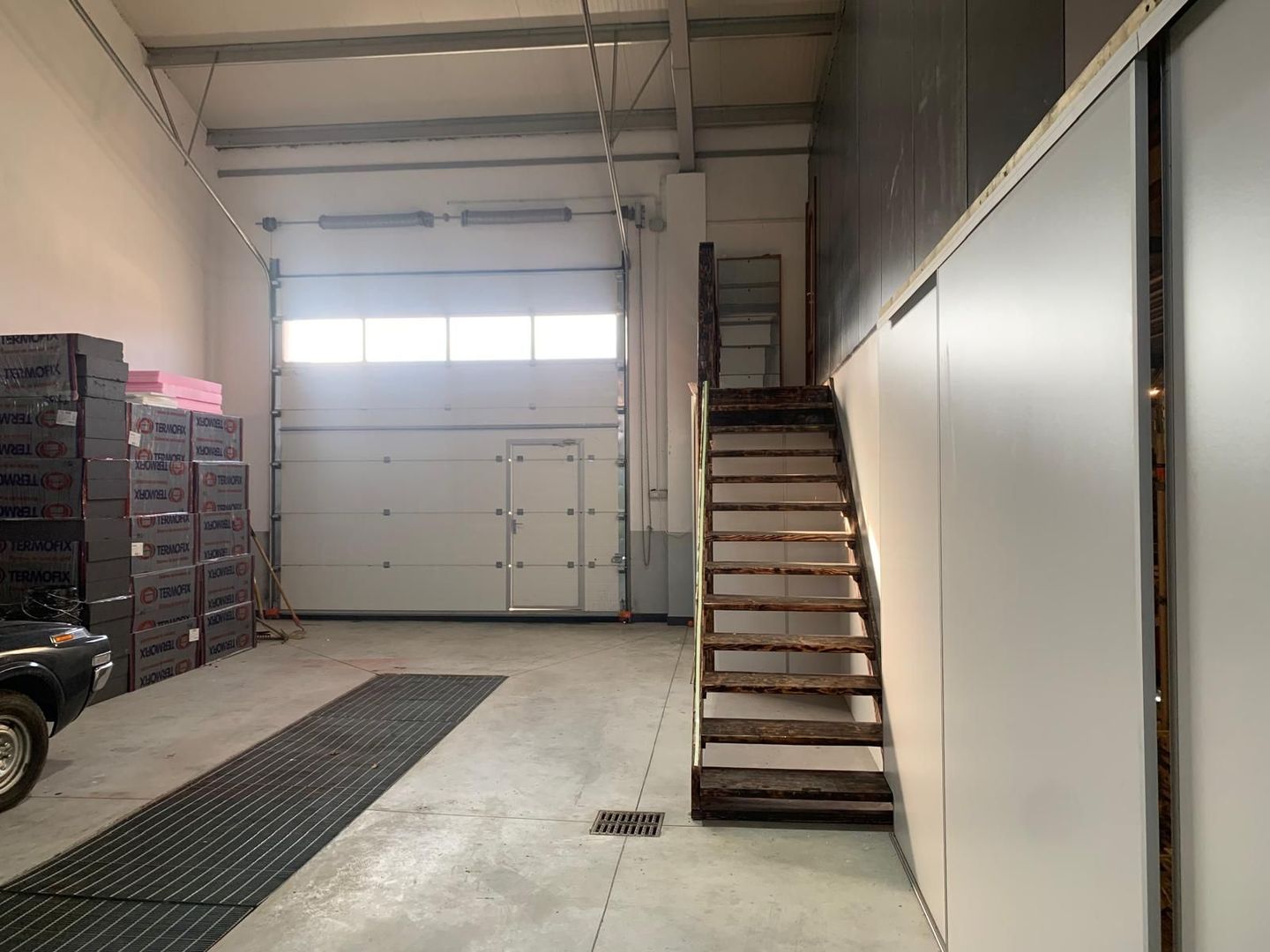 SPATIU DE INCHIRIAT IN MARGINEA - Poză 4