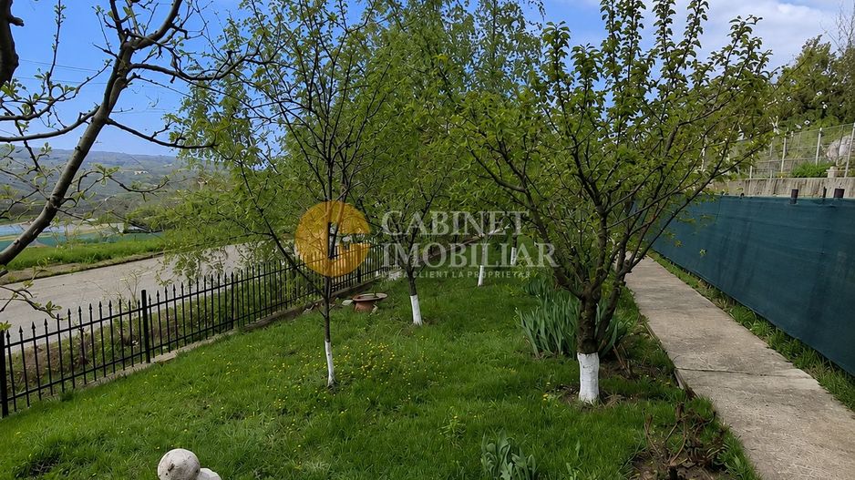 Casă tip duplex de vânzare – Aroneanu, la stradă principală, teren 473mp! - Poză 2