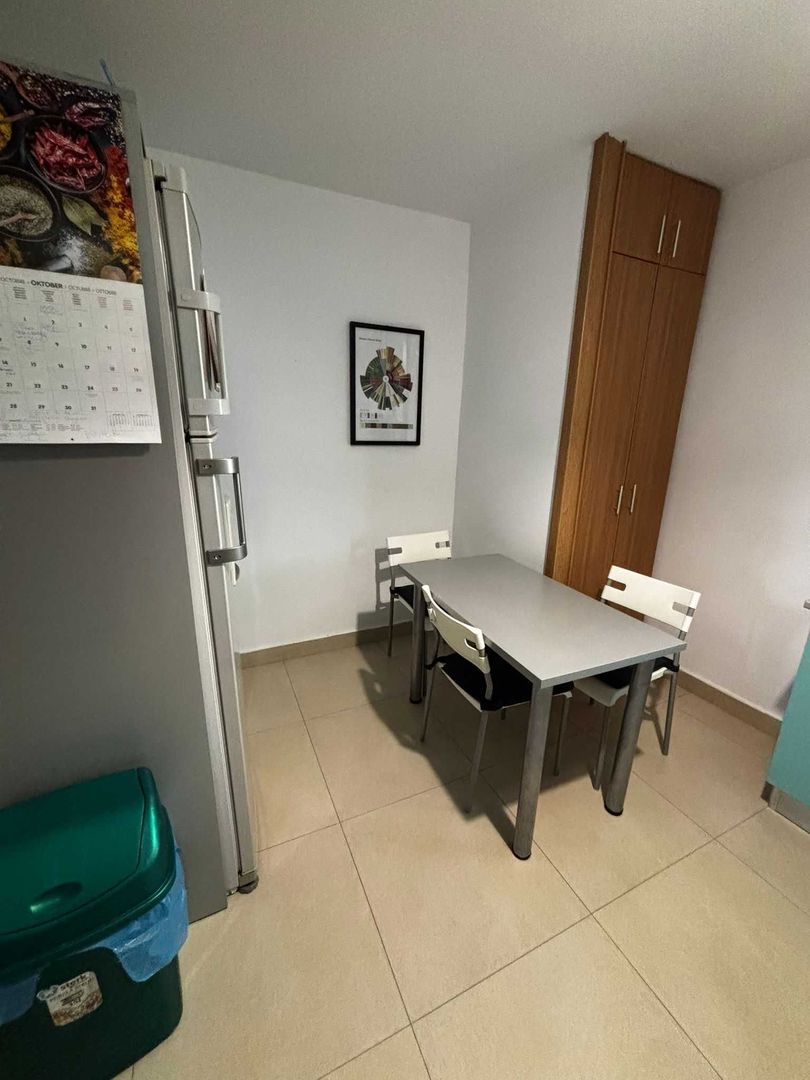 De închiriat apartament 4 camere, parcare inclusă, 2 balcoane, Tei - Poză 7
