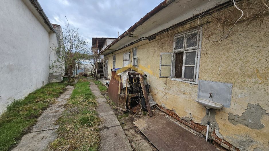 Casa de vanzare in Aradul nou - Poză 2