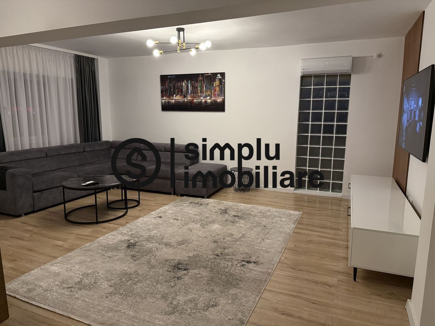 3 camere, central,  110mp  - 700 Euro - Poză 2