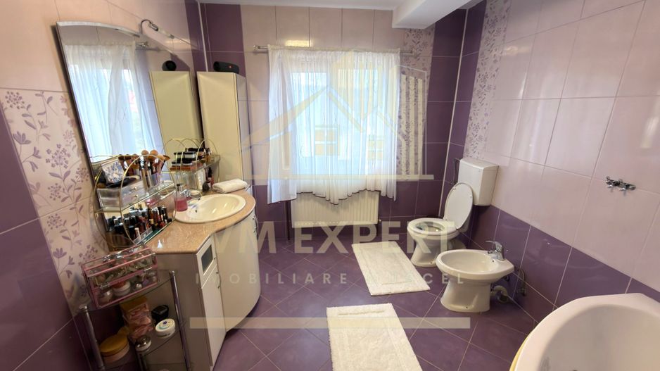 CASĂ 5 CAMERE TEREN 1600 MP CAMPULUNG - Poză 30