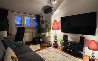 Apartament 2 camere - Domenii, etaj 2/2, centrala noua, curte, boxă, pod. - Poză 2