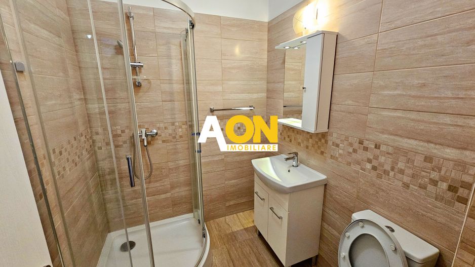 Penthouse pe două niveluri, panouri solare, terasă de 50 mp, boxă - Poză 8