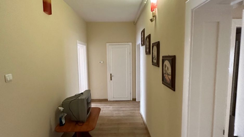 Apartament spatios 150 mp - Poză 19