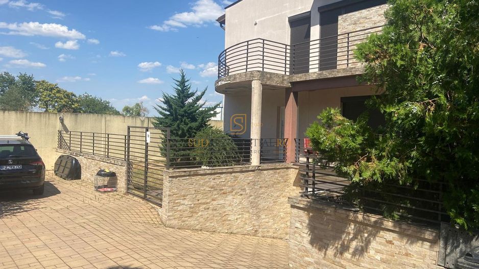 Vila S+P+M de vanzare in Popești Leordeni–teren 623 mp, piscina, garaj - Poză 27