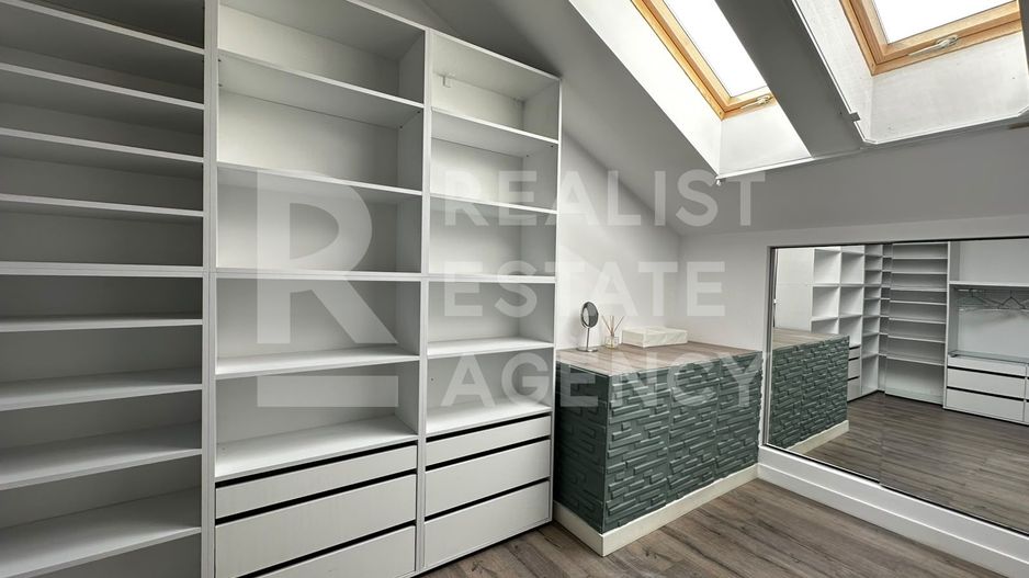 Închiriere, Penthouse cu 2 camere + loc de parcare - Poză 8