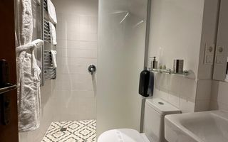 Casa saseasca CRISTIAN,amenajata LUX,pt turism,piscina,curte - Poză 17