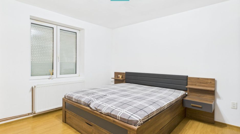 Casă de vacanță mobilată și utilată la Miniș - Poză 14