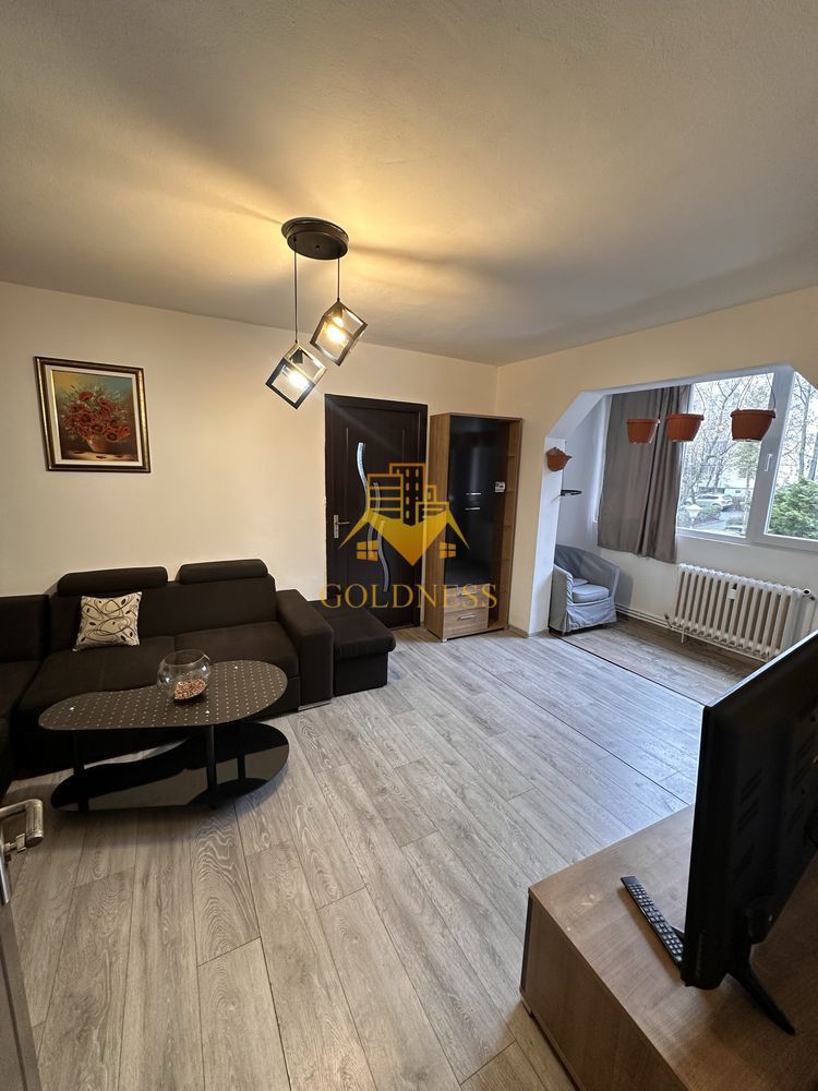 4 camere, Cartierul Manastur, Primăverii, McDonald's, Parcare - Poză 2