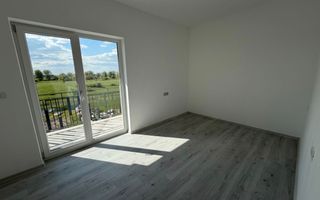 Apartament de tip penthouse cu 45 mp terasa - Poză 4