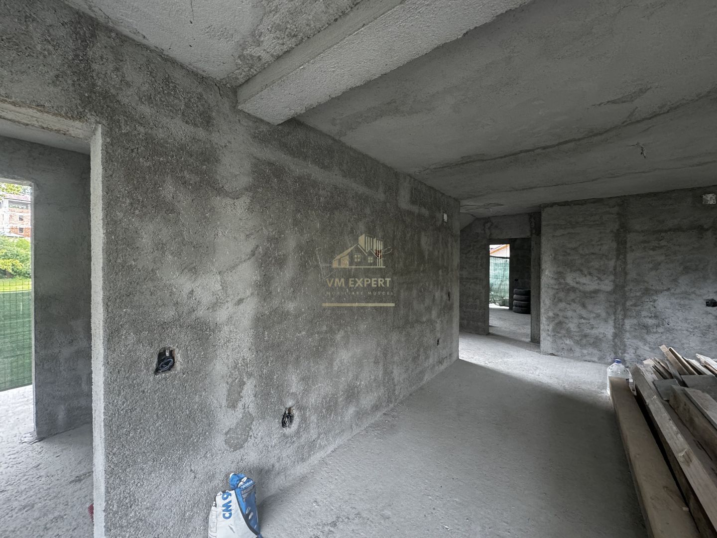 VILA 5 CAMERE, ZONA ULTRA CENTRALA, CAMPULUNG MUSCEL, TEREN 500 MP - Poză 37