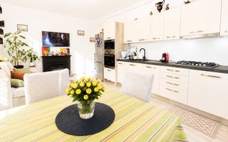 APARTAMENT 3 CAMERE DE VÂNZARE | ȘELIMBĂR | ETAJ 2 | BALCON | PARCARE - Poză 2