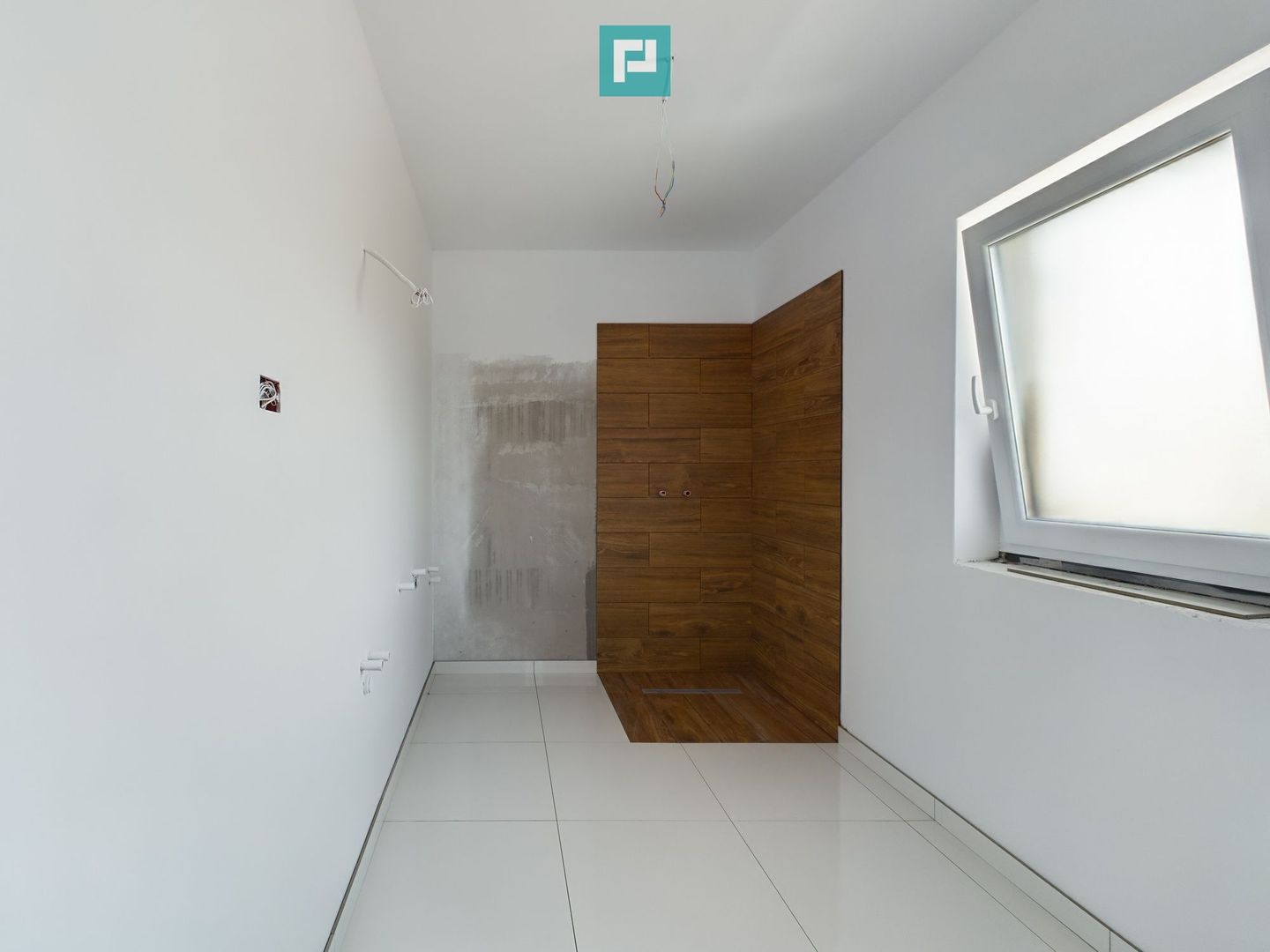 Duplex P+1 deosebit în Moșnița Veche - Poză 12