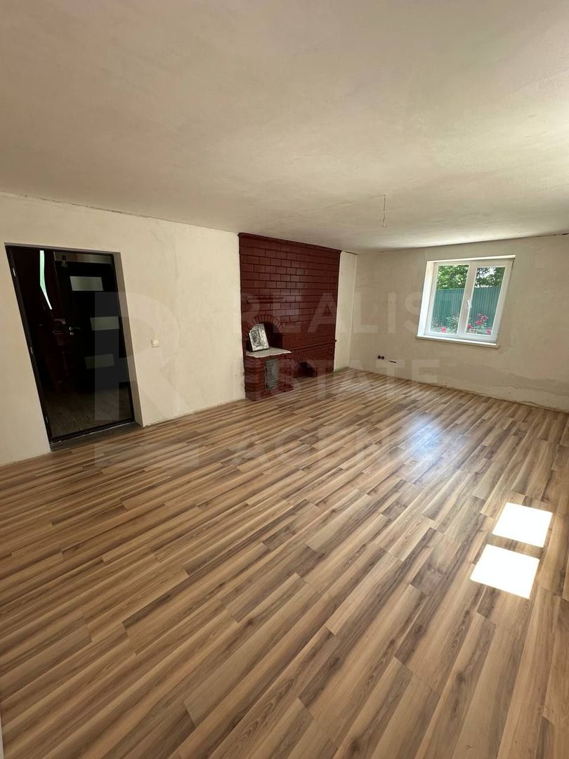 Vânzare 2 case pe un teritoriu, situată pe satul. Marandeni. - Poză 18