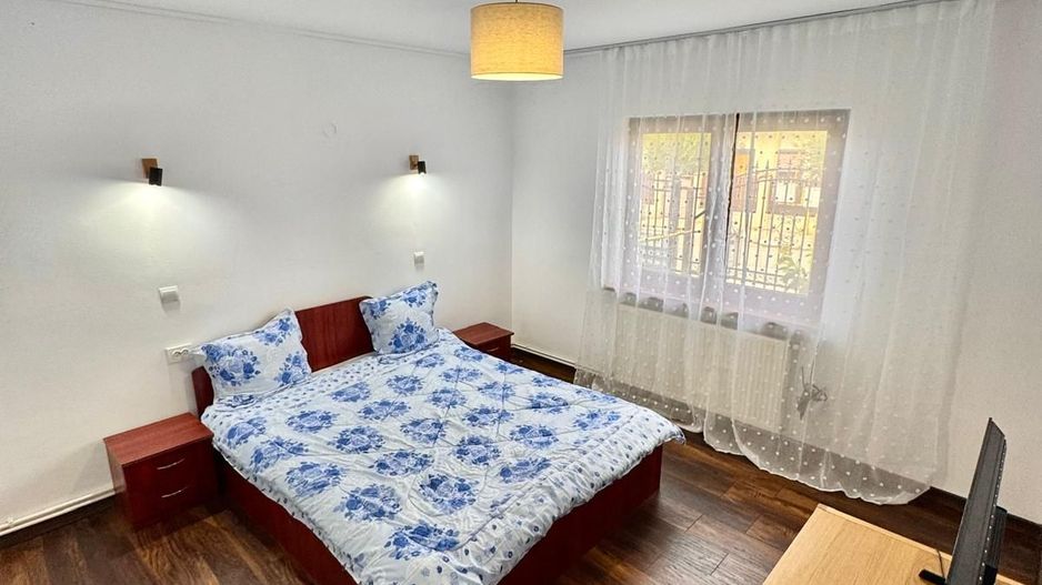 Casă de închiriat – Str. Trandafirilor - Poză 11