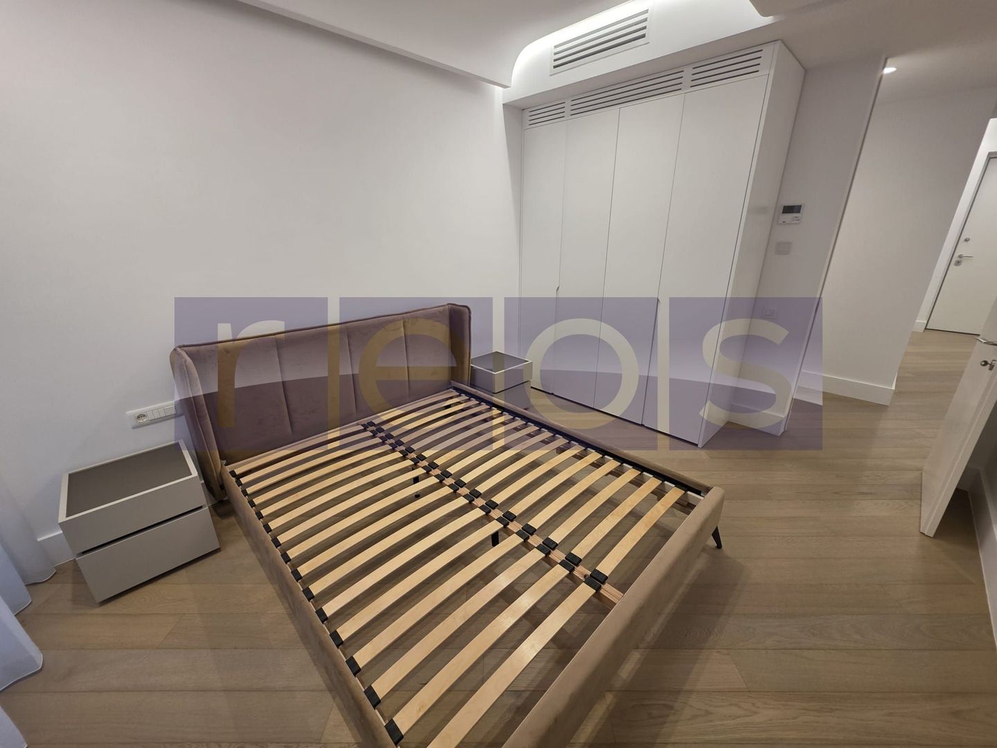 VANZARE APARTAMENT 80MP | 3 CAMERE | MOBILAT-UTILAT LUX | TERASA 24MP - Poză 6