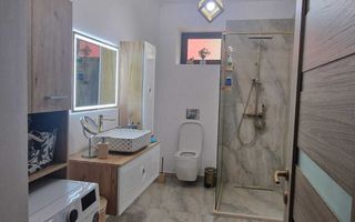 Casă Spațioasă cu Garaj și Mansardă – Gruia - Poză 4