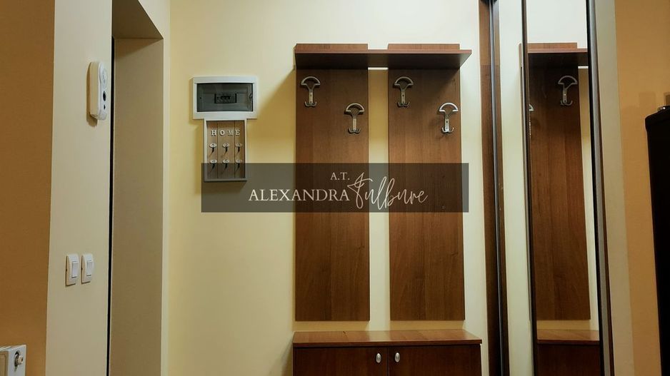 Apartament 3 camere, terasă, balcon închis, parcare - Poză 3