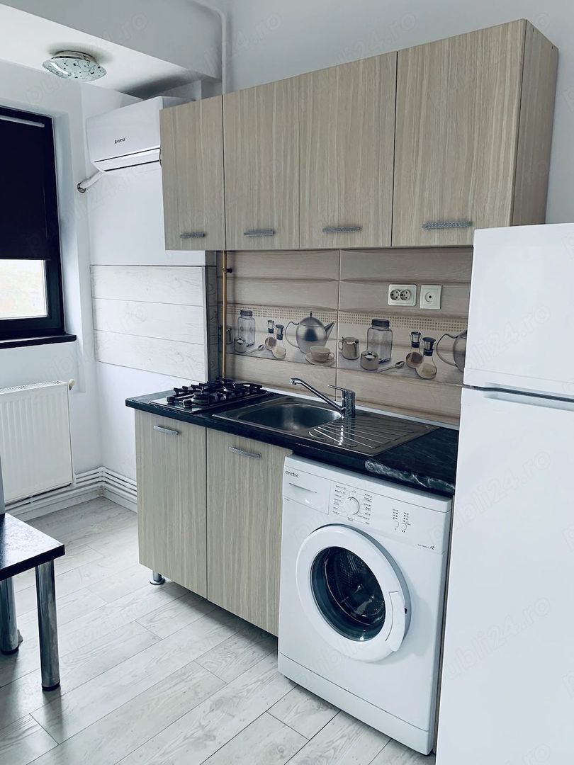 De inchiriat apartament cu o camera Centru, 280 euro - Poză 3