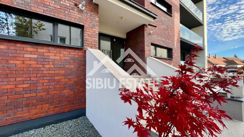 Apartament 3 camere, 2 bai Sibiu central Imobil Top lift garaj boxa - Poză 18