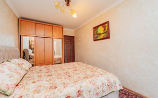 Apartament cu 3 camere - Poză 7