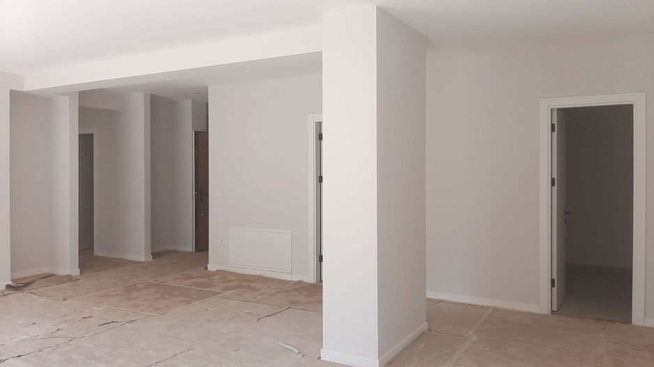 APARTAMENT PREMIUM CU 5 CAMERE ȘI GRĂDINĂ PRIVATĂ DE 160 MP - Poză 5