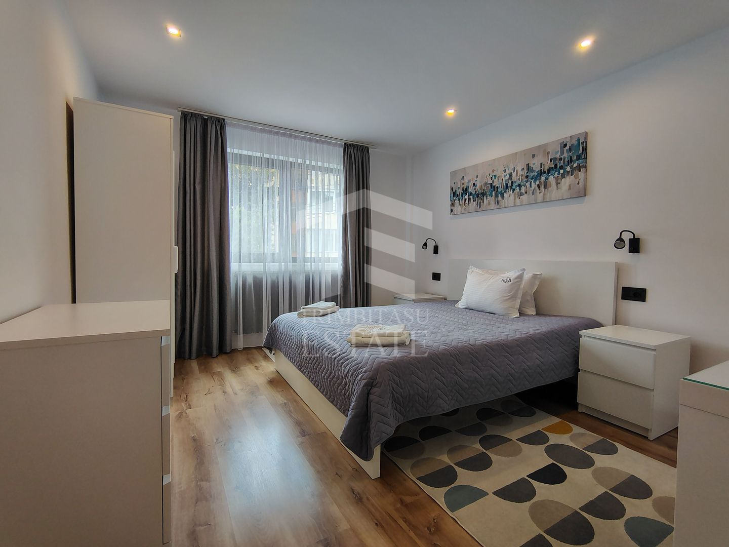 Mobilat utilat integral MODERN | Decomandat | Predeal - Poză 11