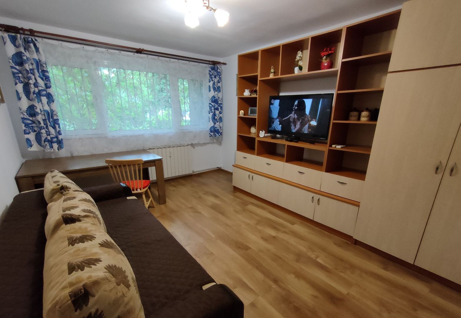 Vanzare Apartament 2 camere, parter, renovat , mobilat, utilat  - Drumul Taberei - Poză 2
