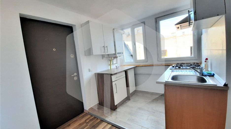 Apartament - 3 Camere - Ultracentral - 66mpu - Ideal Investitie - Poză 4