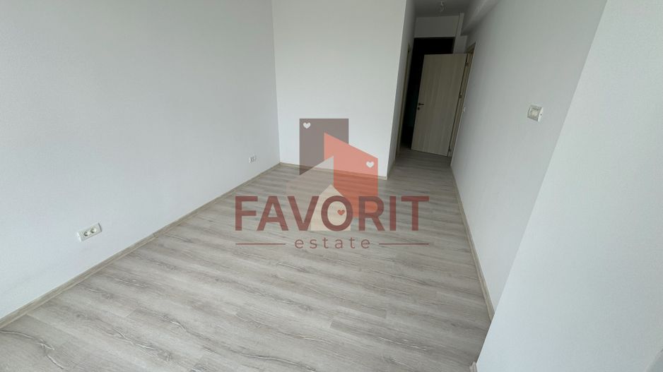 Langa ESO. 73 mp. Bloc nou cu lift. - Poză 7