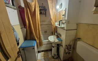Apartament de 2 camere - de vânzare- zona Cet - Poză 6