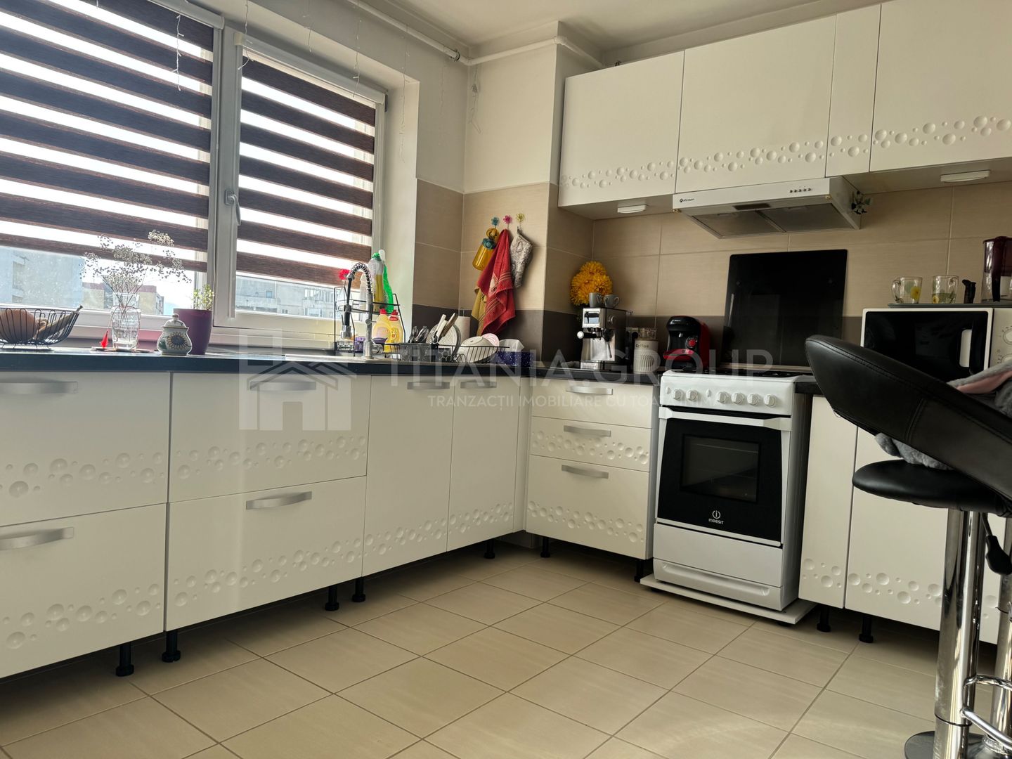 Apartament 2 camere modern, bloc nou, zona Garii, parcare+boxa - Poză 5