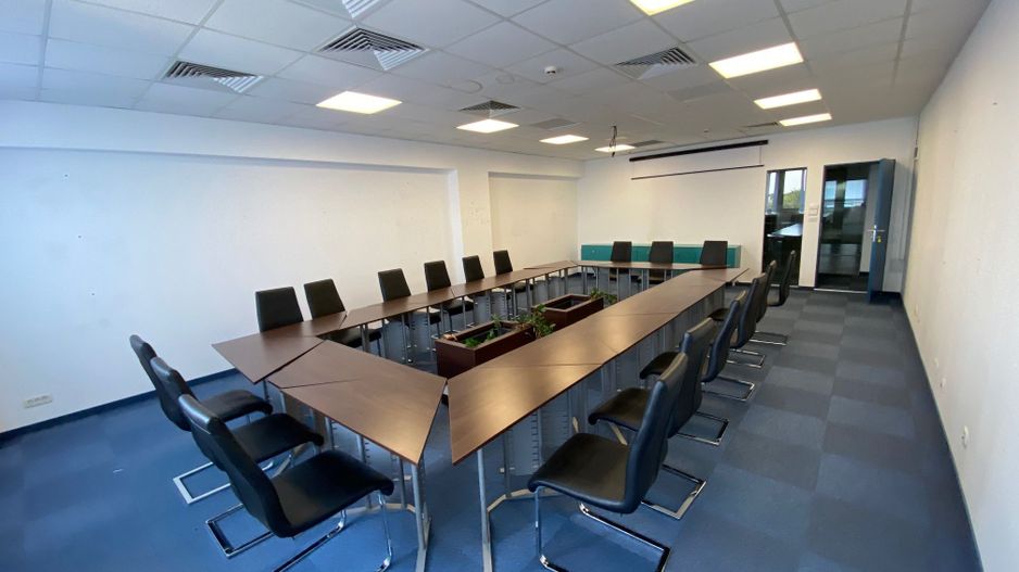 Spațiu de birouri de 300mp de închiriat în zona Centrala - Poză 2