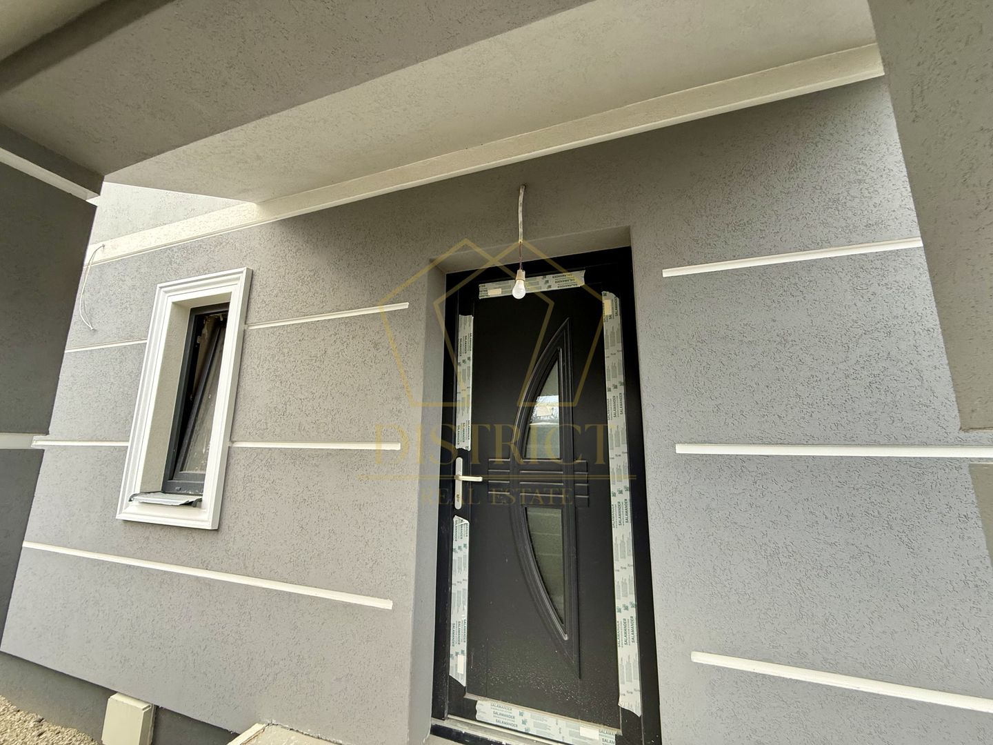 Duplex despartit prin camera tehnica cu 4 camere | Giroc - Poză 9