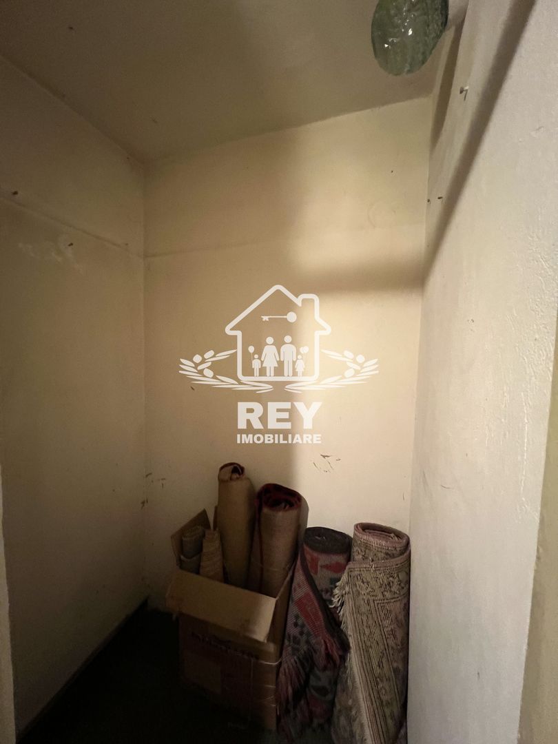 Apartament 4 camere decomandate 4 balcoane etaj 1 Str. Bâlea/Sibiu - Poză 7