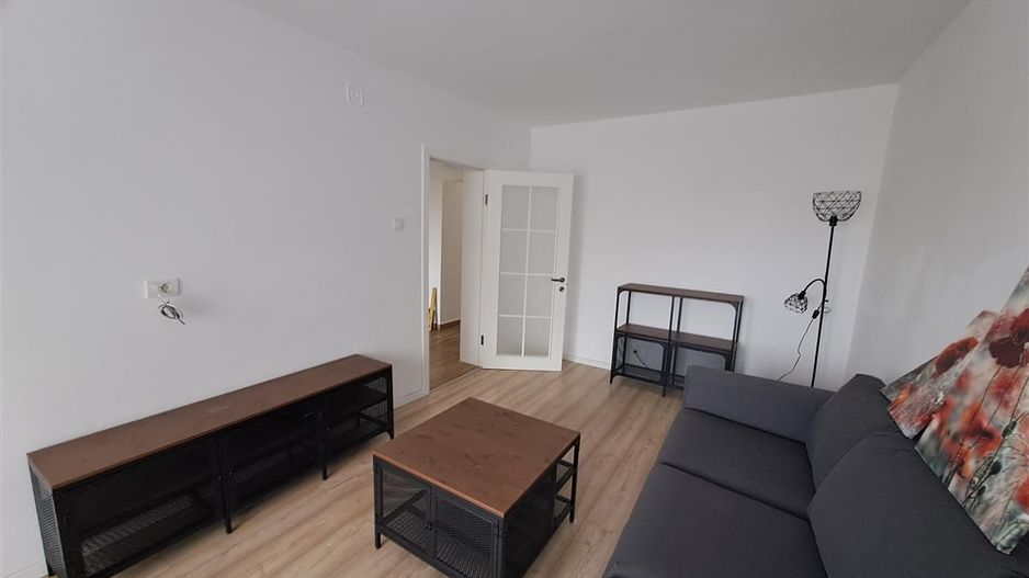 Etaj 1 4 camere  Complexul Studentesc-aproape de Sala Olimpia - Poză 13