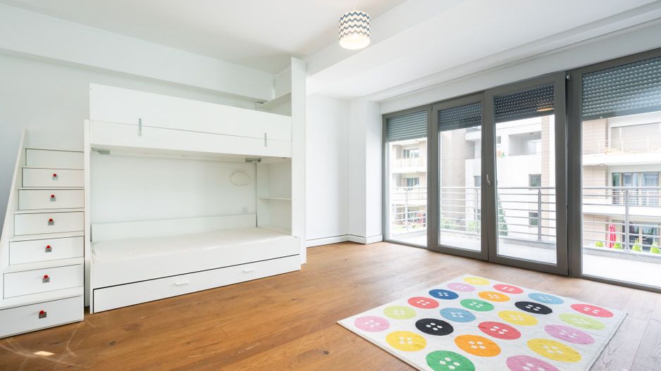 COMISION 0% - Vila eleganta P+2E 380 mp utili, teren 470mp, lac propriu + ponton - Poză 17