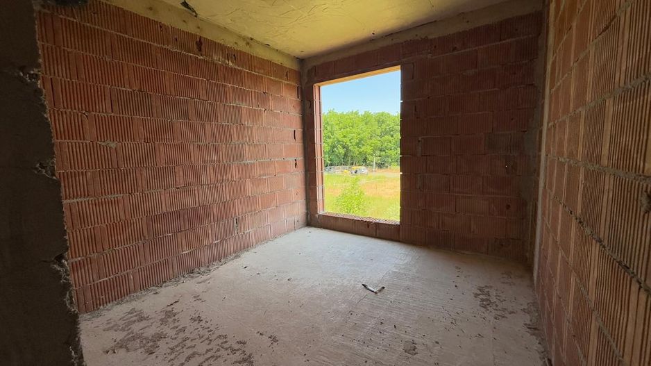 Duplex la rosu zona linistita - Dumbravita - Poză 1