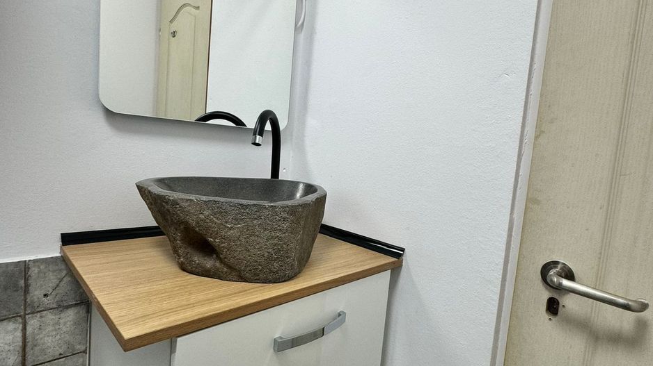 Garsoniera de vânzare în fața Novotel-  Calea Victoriei - Poză 9