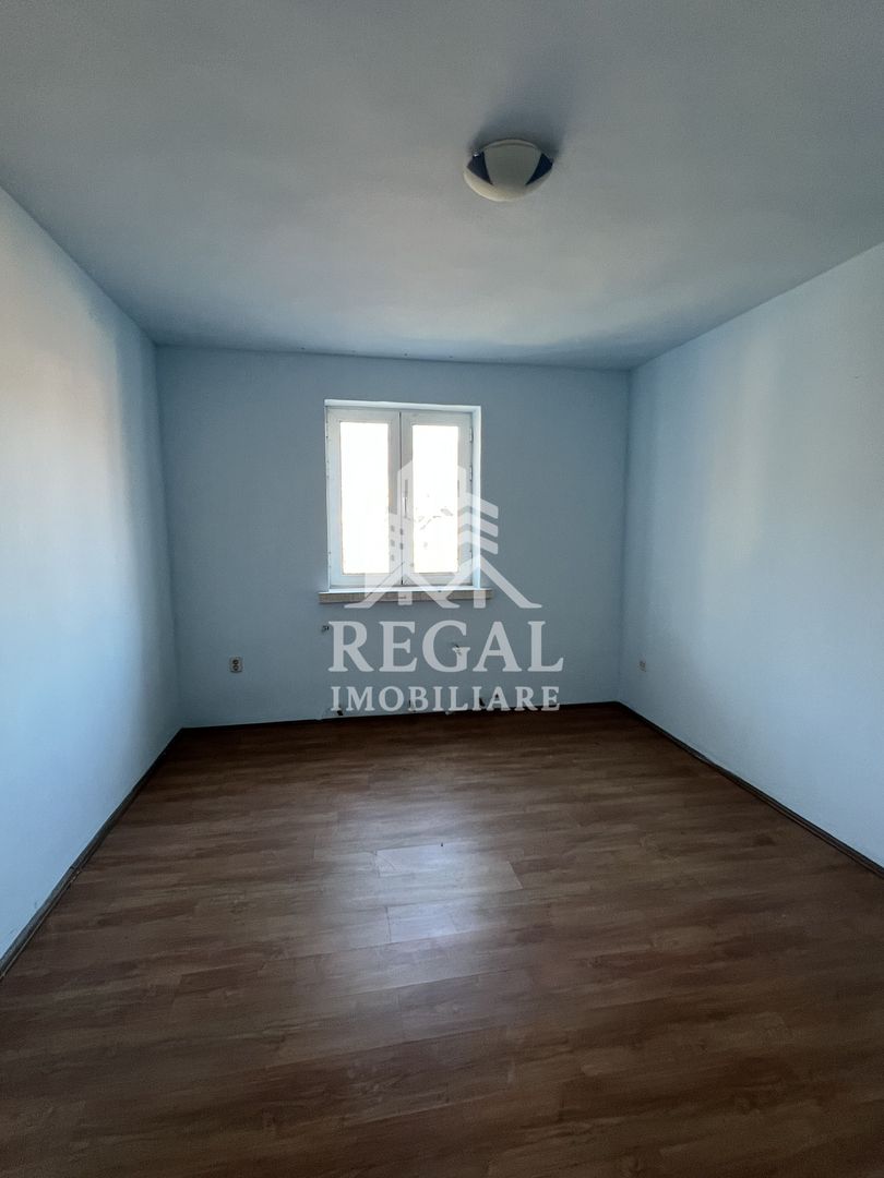 Casă de vânzare în sat Bos – oportunitate pentru locuință sau afacere - Poză 5