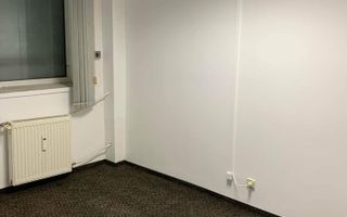 Vânzare apartament cu 4 camere, zona lic M Eminescu, pret negociabil! - Poză 3