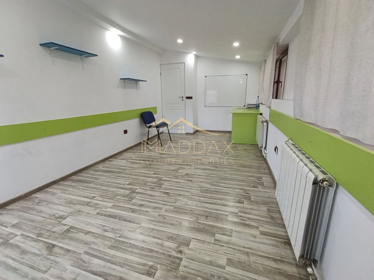 Vila cu 5 camere *276mp* // Zona Rahova - Poză 10