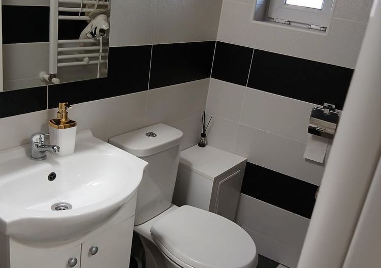 Apartament 3 camere,2 bai si spatiu de depozitare  de vanzare S88 - Poză 9