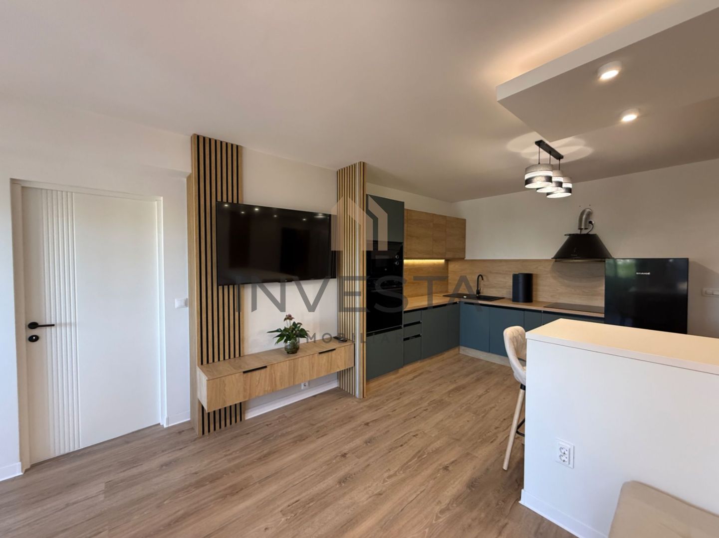 Apartament modern cu 2 camere, finisaje de lux, mobilat complet! - Poză 4